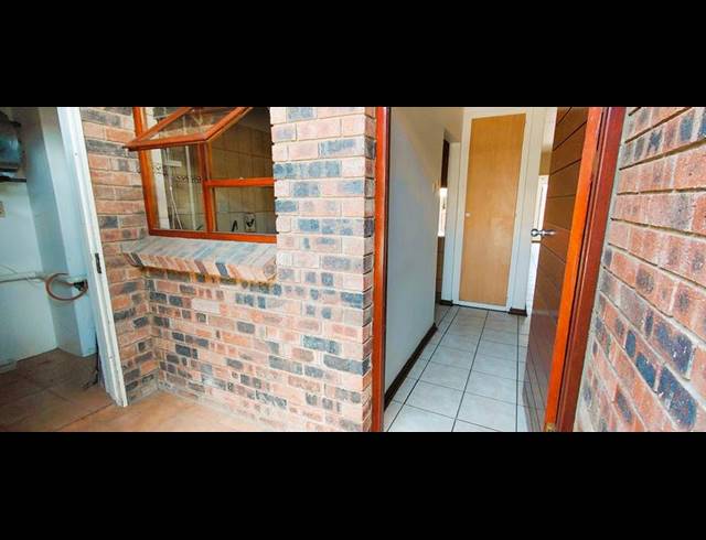 3 BEDROOM APARTMENT FOR SALE IN LANGENHOVENPARK